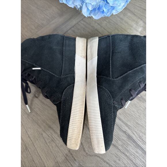 Sorel Out N About Wedge Womens Ankle Bootie Sneakers Black Suede Size 9.5 - Picture 2 of 7